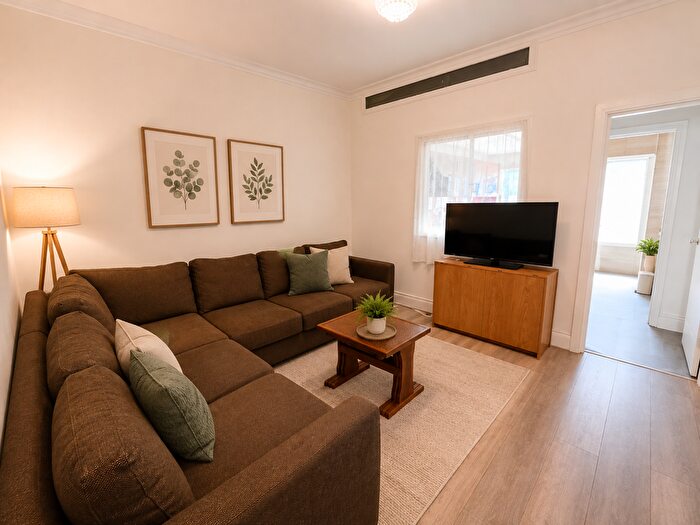 4 Bedroom Terraced House To Rent In Paget Road, Ilford, Essex, IG1