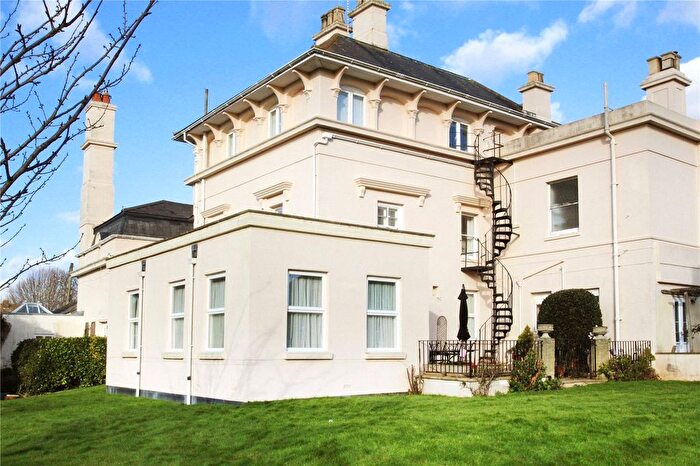 2 Bedroom Flat To Rent In Preston Hall, The Street, East Preston, West Sussex, BN16