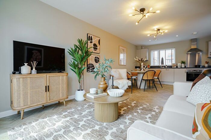 2 Bedroom Flat For Sale In " Bedroom Apartment E Coming Soon" At Waterslade Way, Houghton Regis, LU5