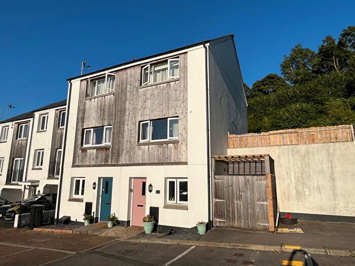 3 Bedroom End Of Terrace House For Sale In Saddleback Close, Ogwell, TQ12