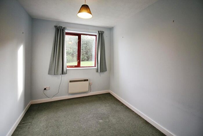 2 Bedroom Apartment To Rent In Park View Court, Berkhamsted., HP4