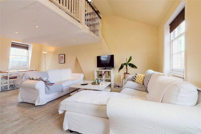 3 Bedroom Flat To Rent In Trinity Church Square, London, Uk, SE1