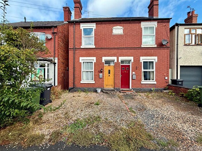 3 Bedroom Semi-Detached House For Sale In Hurcott Road, Kidderminster, Worcestershire, DY10