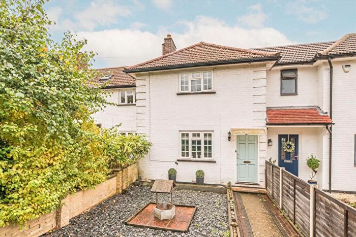 3 Bedroom Terraced House For Sale In Lower Marsh Lane, Kingston Upon Thames, KT1