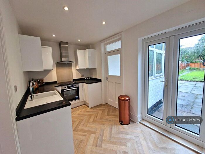 2 Bedroom Semi Detached House To Rent In Furlong Avenue, Arnold, Nottingham, NG5