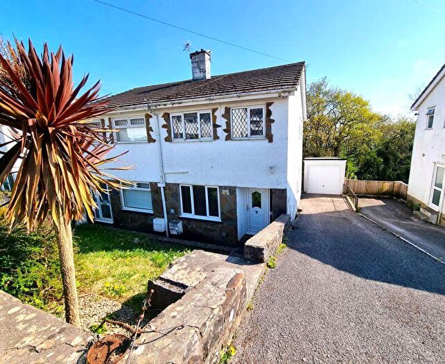 3 Bedroom Semi Detached House For Sale In Hawthorne Park, Brynna, CF72