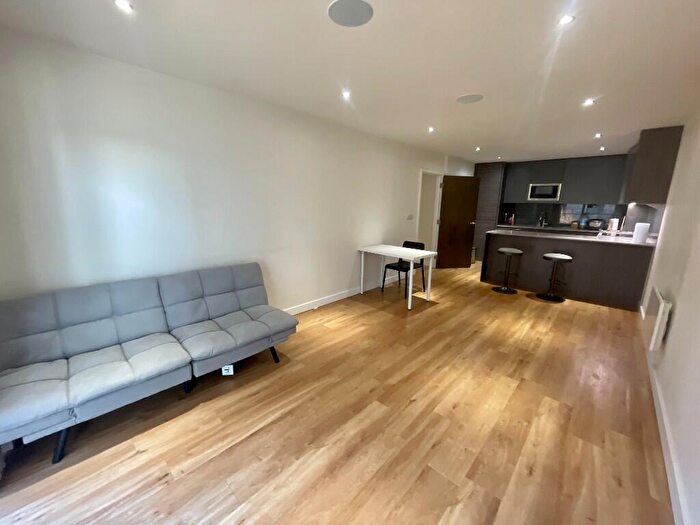 2 Bedroom Flat To Rent In Empire House, East Drive, London, [Ref: KhpLlt], NW9