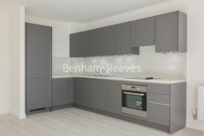 1 Bedroom Flat To Rent In East Acton Lane, Acton, W3