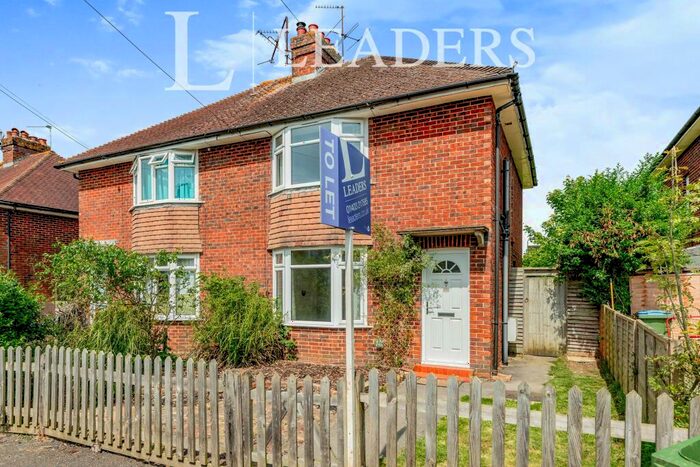 3 Bedroom Semi-Detached House To Rent In Eversfield Road, Horsham, RH13