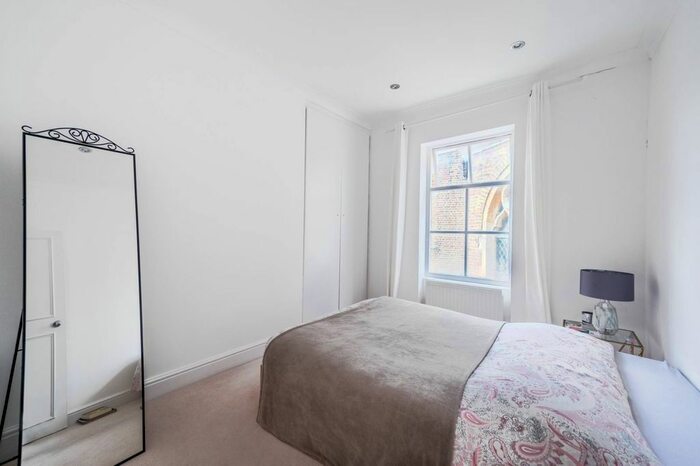 1 Bedroom Flat To Rent In Portobello Road, Notting Hill, London, W11