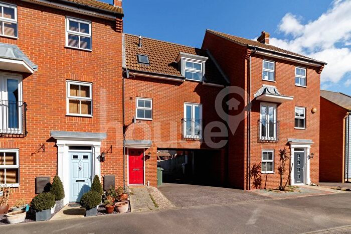 2 Bedroom Flat To Rent In Mimosa Avenue, Minster On Sea, ME12