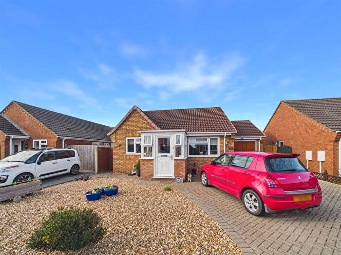 2 Bedroom Detached Bungalow For Sale In Walkington Way, Sandilands, Mablethorpe, LN12