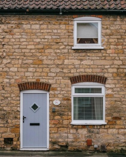 1 Bedroom Terraced House For Sale In Rasen Lane, Lincoln, Lincolnshire, LN1