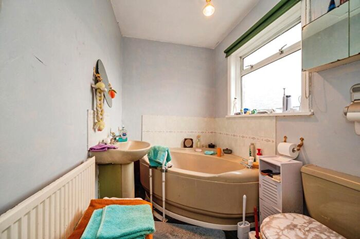 2 Bedroom Bungalow For Sale In Station Road, Drayton, Portsmouth, Hampshire, PO6