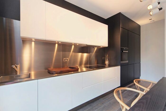 2 Bedroom Flat To Rent In Cadogan Square, London, SW1X