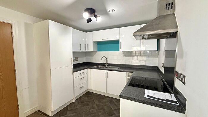 1 Bedroom Flat To Rent In Verney Street, Exeter, EX1