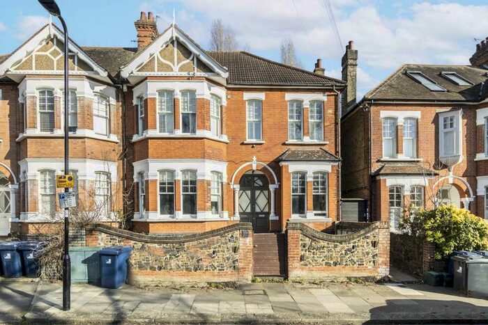 2 Bedroom Flat To Rent In Granville Gardens, London, W5