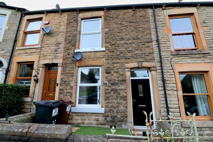 2 Bedroom Terraced House To Rent In Kiln Lane, Hadfield, Glossop, SK13