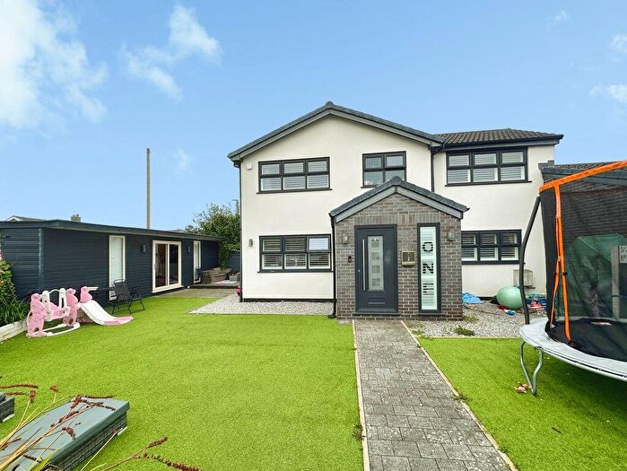 4 Bedroom Semi-Detached House For Sale In Winston Close, Radcliffe, M26