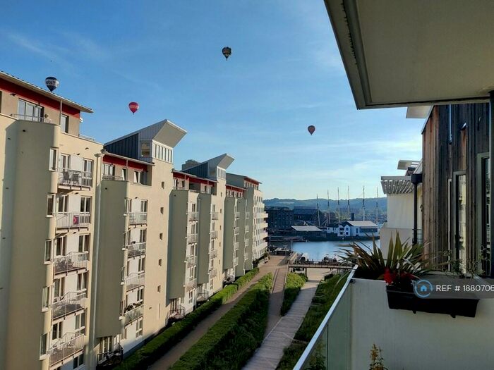 2 Bedroom Flat To Rent In Millennium Promenade, Bristol, BS1