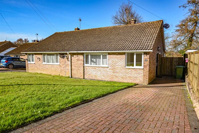 3 Bedroom Semi-Detached Bungalow For Sale In Shakespeare Road, Dursley, GL11