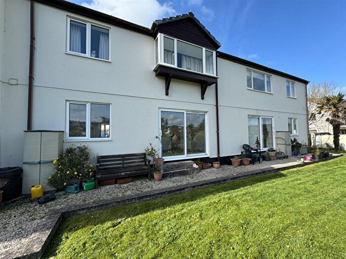 2 Bedroom Flat For Sale In St. Georges Hill, Perranporth, TR6