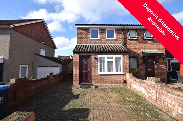 2 Bedroom Semi Detached House To Rent In Colebrook Lane, Loughton, Essex, IG10