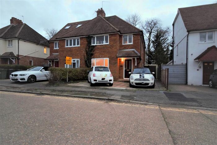 4 Bedroom Semi-Detached House To Rent In Beech Grove, Guildford, Surrey, GU2