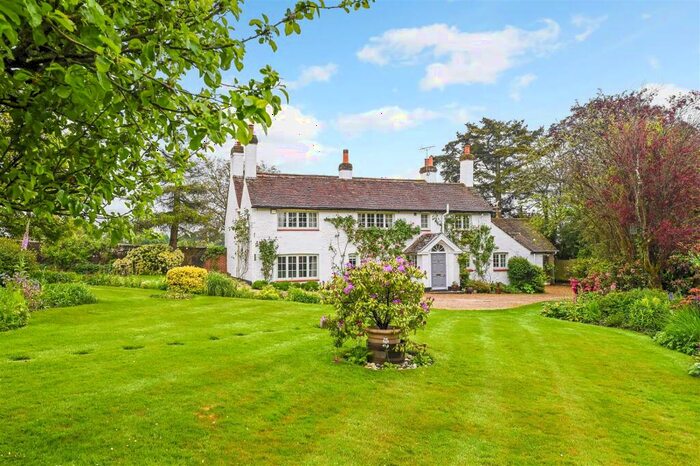 4 Bedroom Detached House For Sale In School Hill, Slindon, BN18