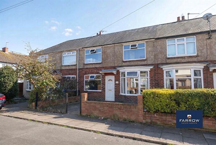 3 Bedroom Terraced House For Sale In Birch Avenue, Grimsby, DN34