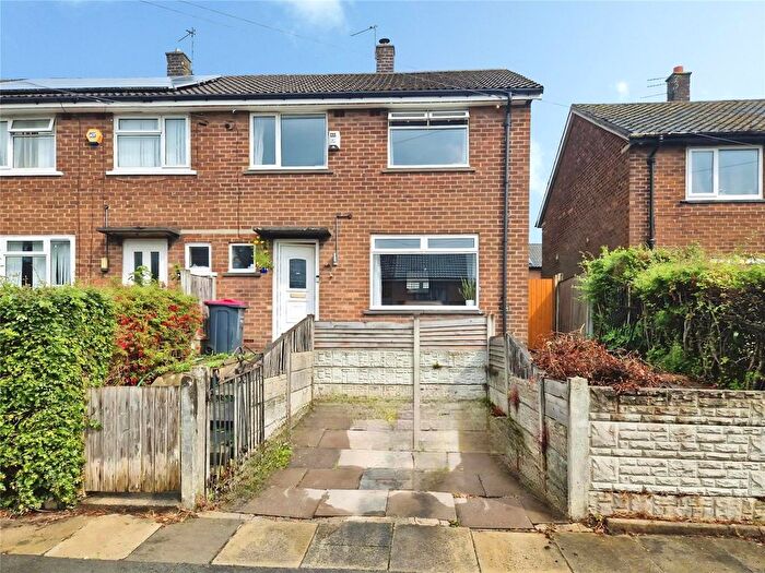 3 Bedroom End Of Terrace House For Sale In Bank Lane, Little Hulton, Manchester, Greater Manchester, M38