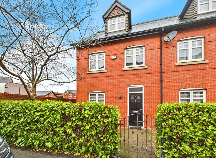 3 Bedroom Town House For Sale In Trevore Drive, Standish, WN1