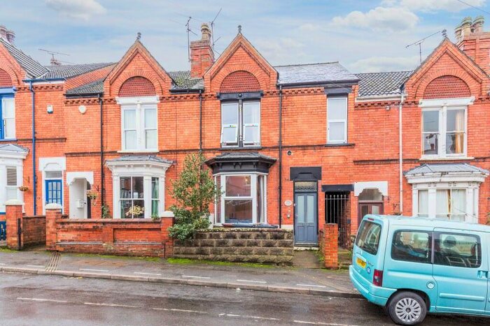 5 Bedroom Terraced House To Rent In Five Bedroom Student House - York Ave, Lincoln, LN1