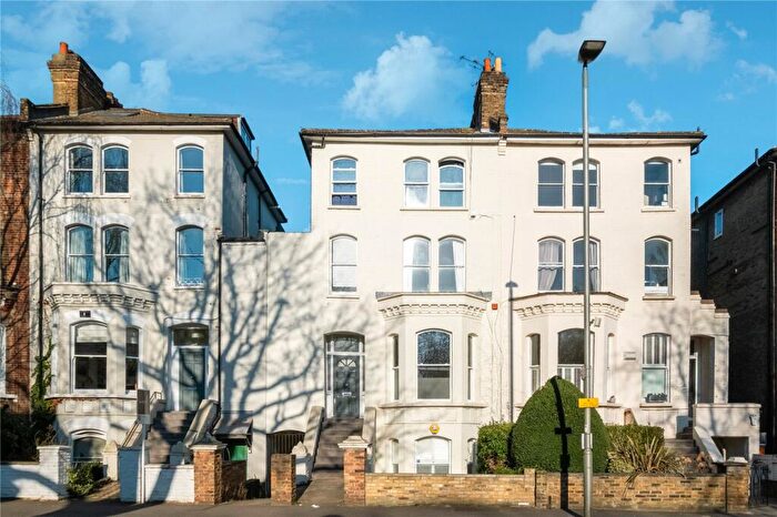 2 Bedroom Apartment For Sale In Bolingbroke Grove, London, SW11