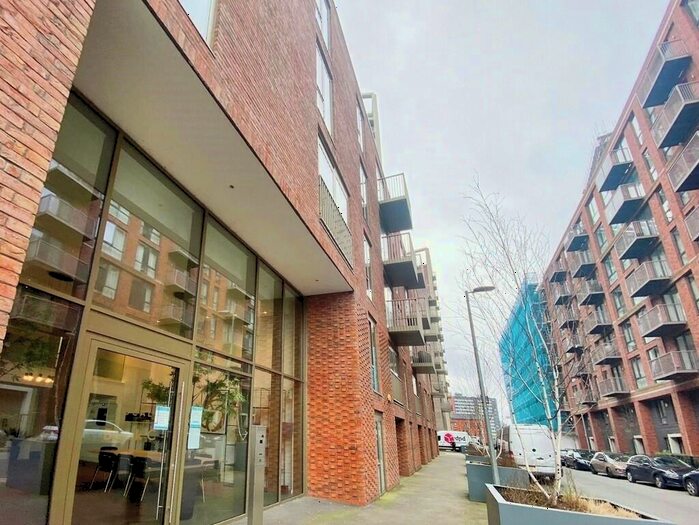 2 Bedroom Apartment To Rent In Local Crescent, The Crescent, Manchester, M5