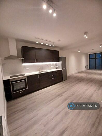 1 Bedroom Flat To Rent In Oak Apartments, London, E9