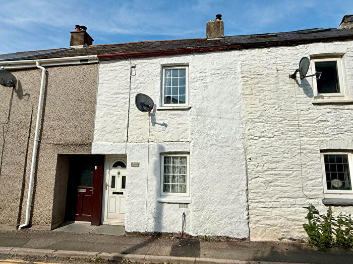 2 Bedroom Terraced House For Sale In Trevanson Street, Wadebridge, PL27