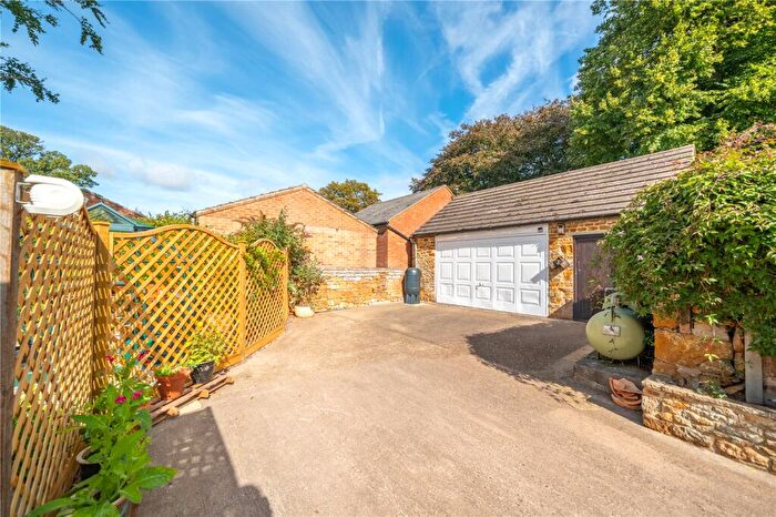2 Bedroom Detached Bungalow For Sale In New Street, Scalford, Melton Mowbray, LE14