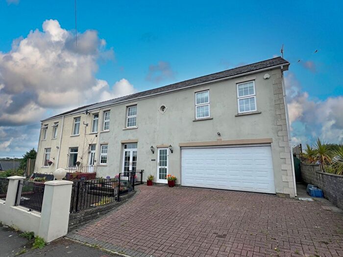 4 Bedroom Semi-Detached House For Sale In Ffordd-Y-Gyfraith, Cefn Cribwr, CF32