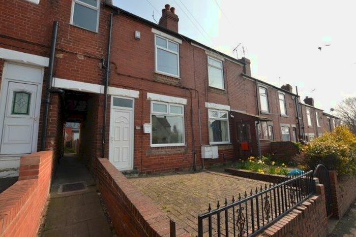 3 Bedroom Terraced House To Rent In Aughton Road, Sheffield, S26