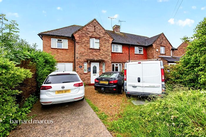 4 Bedroom Semi-Detached House For Sale In Ockleys Mead, Godstone, RH9