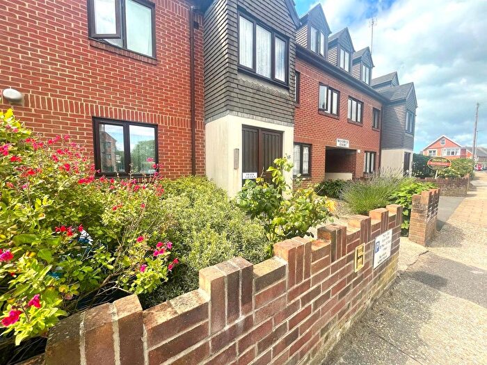 1 Bedroom Flat To Rent In Kings Road West, Swanage, BH19