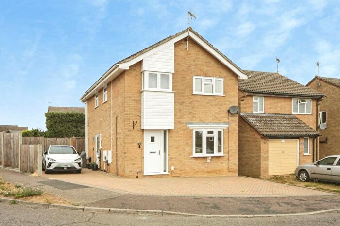 4 Bedroom Detached House For Sale In Melford Road, Stowmarket, Suffolk, IP14
