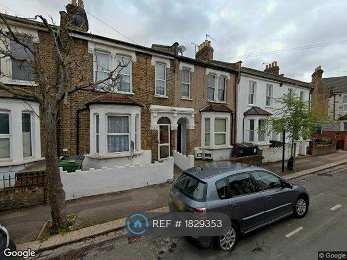 2 Bedroom Flat To Rent In Melford Road, London, E11