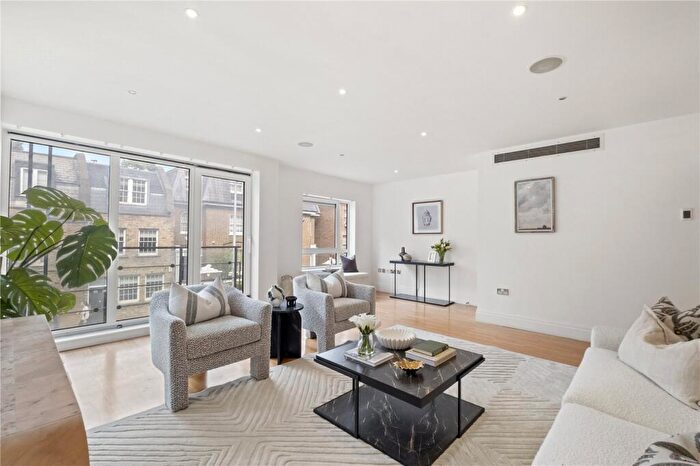 3 Bedroom Duplex For Sale In Drayton Gardens, London, SW10