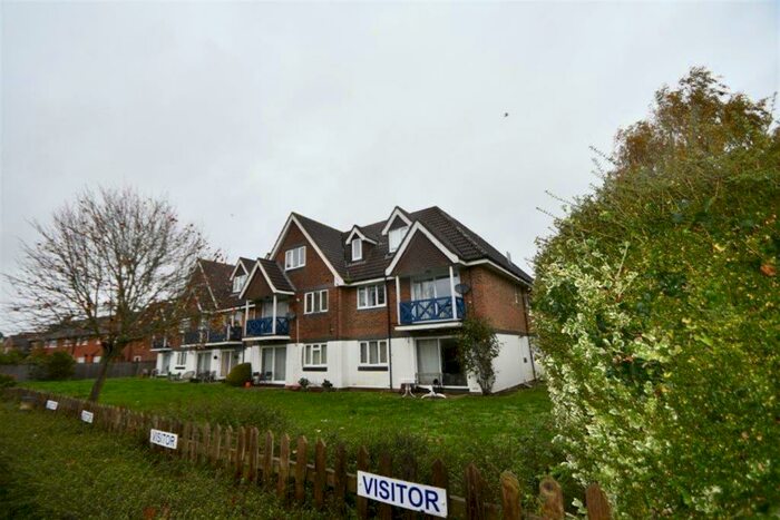 1 Bedroom Apartment To Rent In Bedroom Ground Floor Apartment In Ash, GU12