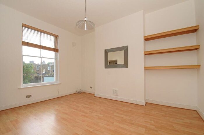 2 Bedroom Flat To Rent In Mildmay Park, De Beauvoir Town, N1