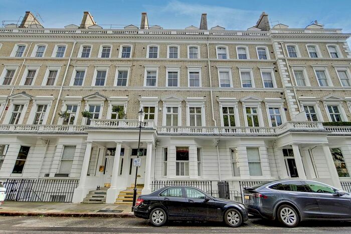 2 Bedroom Flat To Rent In Onslow Gardens, South Kensington, London, SW7
