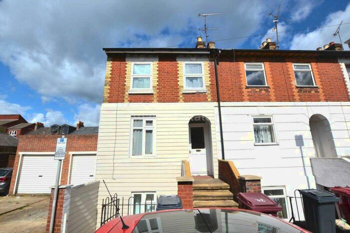 3 Bedroom End Of Terrace House To Rent In Norwood Road, Reading, RG1