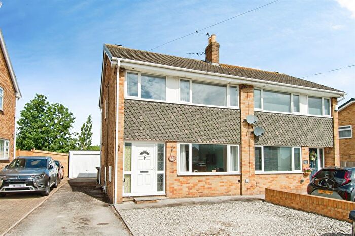 3 Bedroom Semi-Detached House For Sale In Church Road, Normanton, WF6